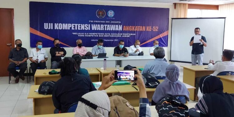 UKW Angkatan ke-52 PWI Jaya, 100 Persen Kompeten