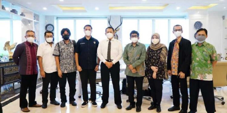 Hasilkan Prototype Fast Charging Station, Bamsoet Dukung BPPT   