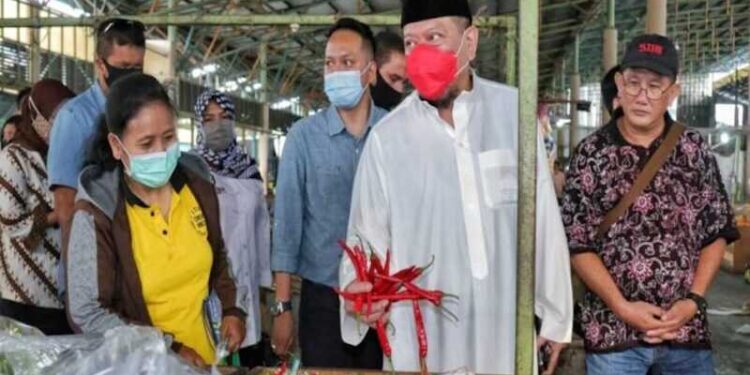 Penurunan Level PPKM, Ketua DPD RI Minta Prioritas Vaksin ke Pedagang