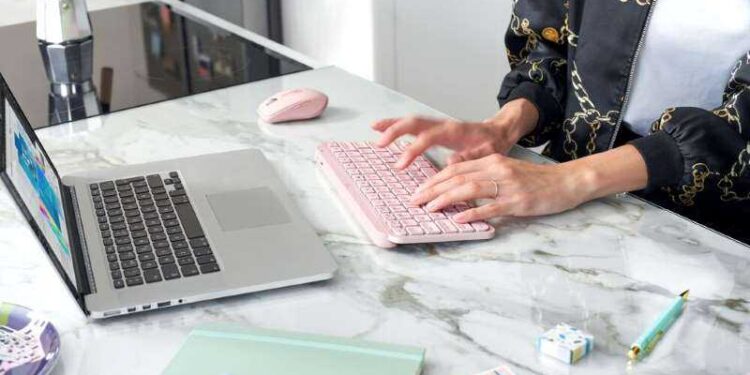 Dirancang Khusus Untuk Kreator Konten, Logitech Perkenalkan MX Keys Mini