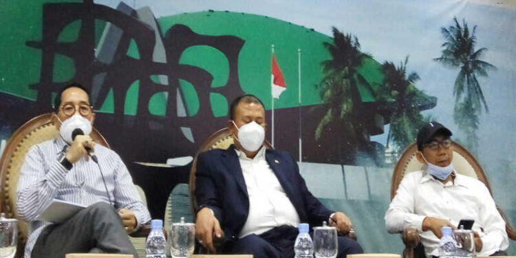 DPR Tolak Skenario Asing Dalam RUU Pertembakuan yang akan Besarkan Industri Farmasi