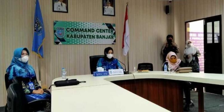 Bunda Paud Jadi Narasumber Dalam Seminar Nasional