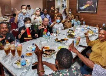 Belum Merasakan Kesetaraan, Kepala Suku di Papua Dukung LaNyalla Lanjutkan Program Jokowi di Bumi Cendrawasih