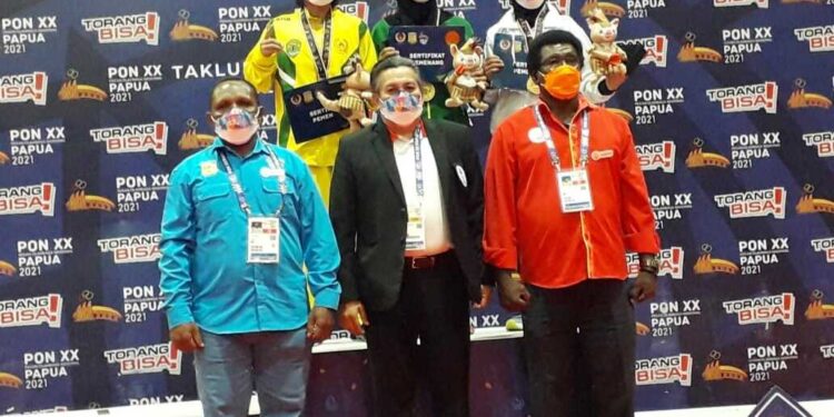 Hari Pertama Gulat Jatim Kuasai Dua Medali Emas