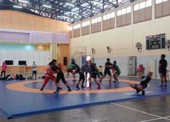 Perebutan Tiga Medali Emas di Matras Gulat 