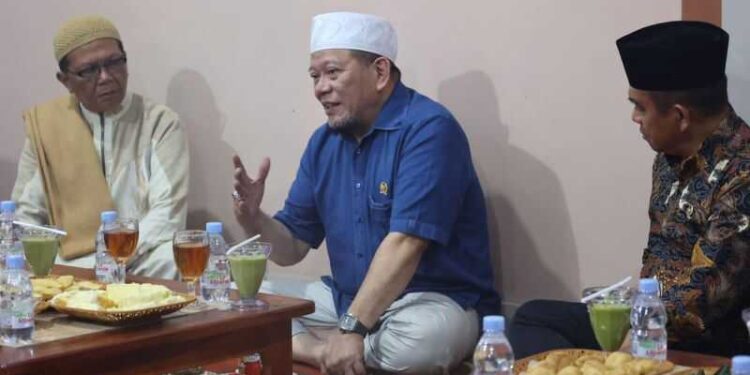 Kunjungi Ponpes Bantargedang Tasikmalaya, LaNyalla Didoakan Jadi Presiden