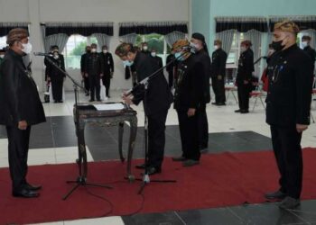 Lakukan Rotasi, Bupati Sumenep Minta Pejabat Cepat Menyesuaikan Diri