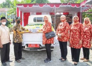 DWP ESDM Bagikan 200 Paket Sembako Untuk Warga Terdampak Pandemi