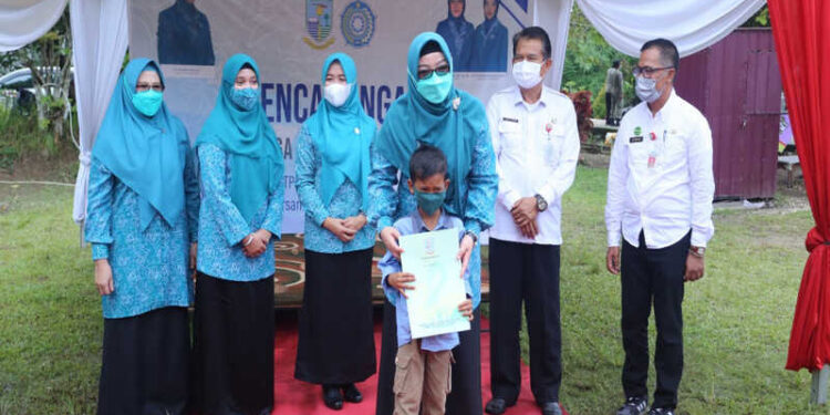 Ketua PKK Provinsi Jambi Ajak Masyarakat Manfaatkan Teknologi dalam Kegiatan PKK