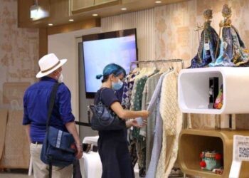 Kain Geulis, Tampil Memukau di Expo 2020 Dubai