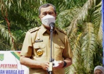 Gantikan Andi Putra, Syamsuar Tunjuk Suhardiman Amby Jabat Plt Bupati Kuansing