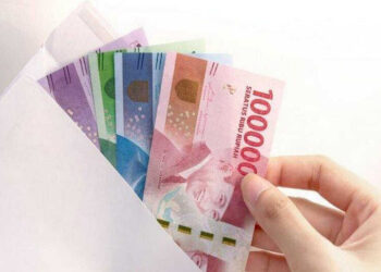 Pemerintah Berencana Naikkan Upah Minimum pada 2022