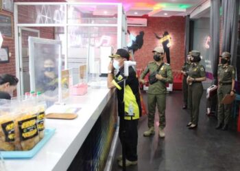 Saat Razia Prokes, Malah Ditemukan Tempat Hiburan Tak Miliki Izin