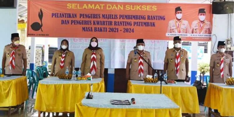 Ali Yusuf Siregar Lantik Pengurus Mabiran dan Kwarran Patumpak