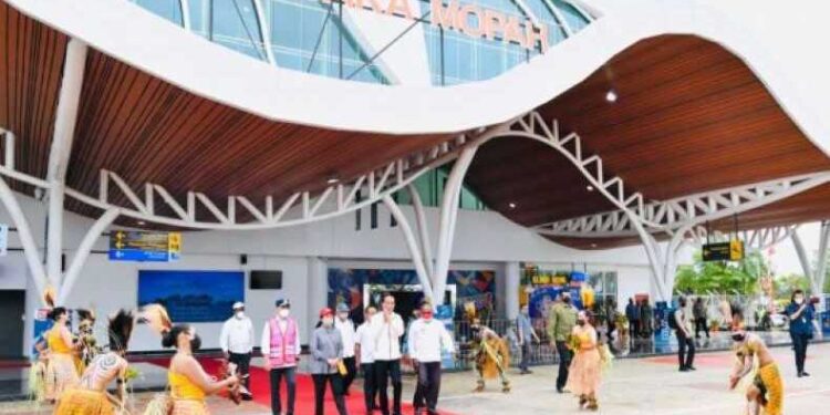 Saat Dampingi Presiden Joko Widodo, Puan : Bandara Mopah Merauke Bisa Datangkan Manfaat Bagi Masyarakat Papua