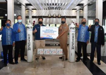 Dukung PTM di Kota Bontang, PT Pupuk Kaltim Salurkan 4 Unit Tabung Oksigen