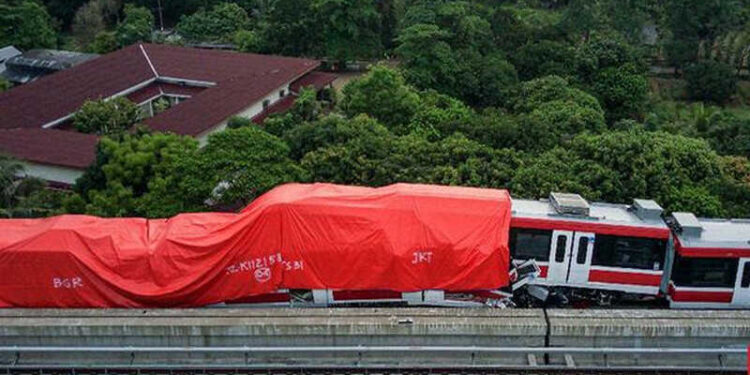 Dua LRT Jabodetabek Alami Tabrakan di Jalur Layang Ruas Muncul Saat Uji Coba