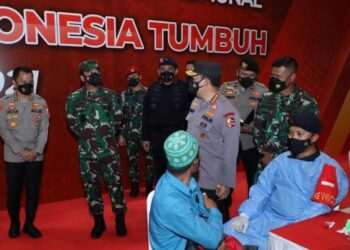 Bantu Percepatan Vaksinasi, Panglima TNI Apresiasi Akabri 99