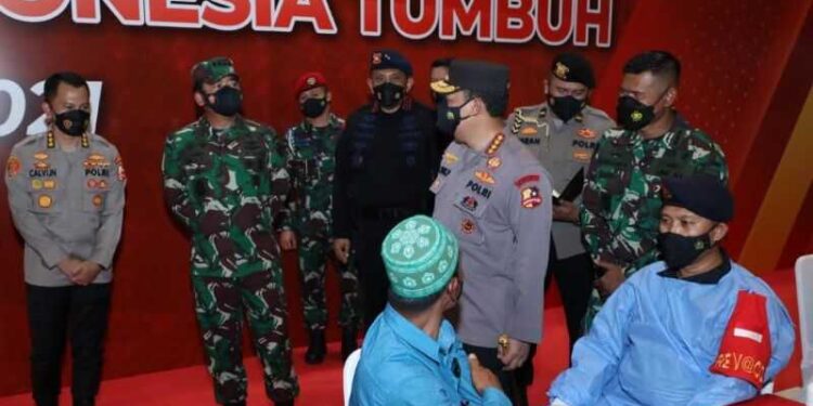 Bantu Percepatan Vaksinasi, Panglima TNI Apresiasi Akabri 99