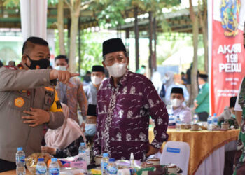 Kasus Covid-19 Terjadi Penurunan di Jambi, Abdullah Sani Tinjau Vaksinasi Massal