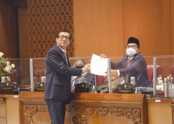 DPR dan Pemerintah Sahkan RUU Harmonisasi Peraturan Perpajakan Jadi UU