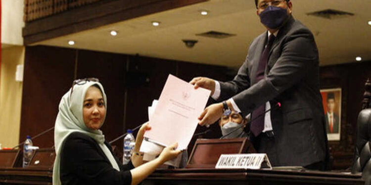 DPD RI Gelar Sidang Paripurna Laporan Reses Bahas Masalah Pinjol Hingga Keolahragaan Nasional