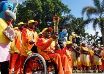 Memasuki Hari Kedua, Kirab Api Peparnas Dimulai Dari Kantor Bupati Jayapura