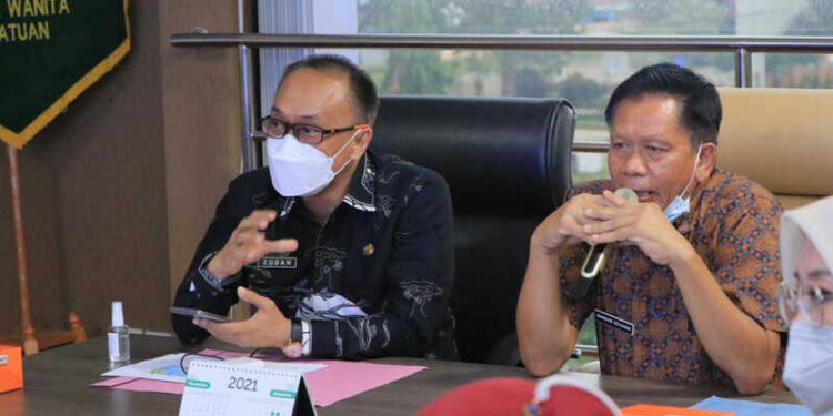 Masuk 50 Daerah Terendah Cakupan Akta Kelahiran, Dirjen Dukcapil Kemendagri Turun Tangan ke Kabupaten Bogor