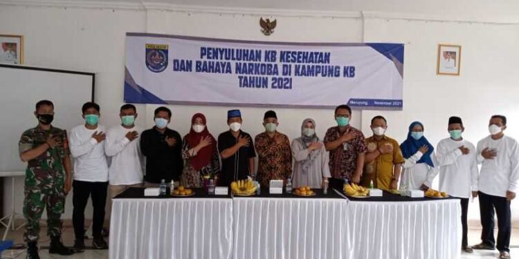 Di Meruyung, Masyarakat Antusias Ikuti Sosialisasi Bahaya Narkoba