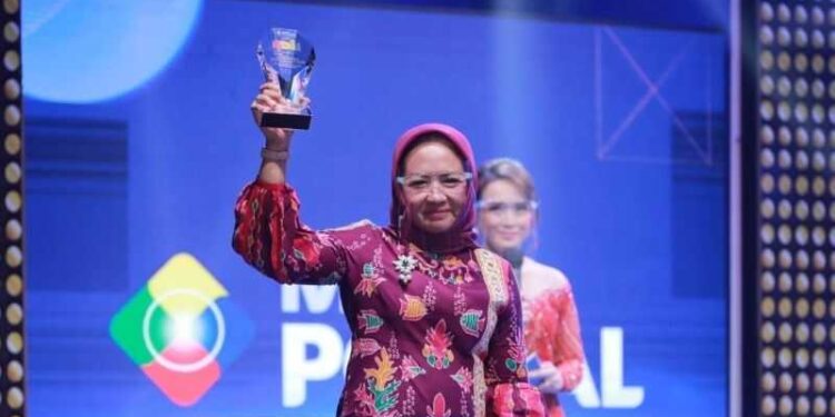 Winarti Raih Penghargaan Kepala Daerah Inovatif 2021
