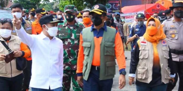 Kunjungi Pangkala Raya, Kepala BNPB Lihat Perkembangan Penanganan Banjir