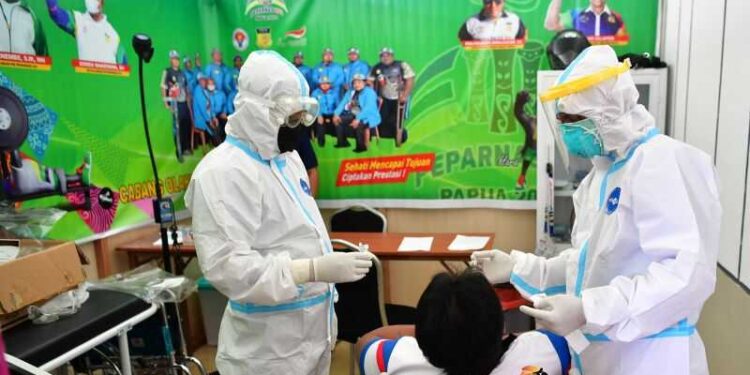 Kasus Covid-19 Terkendali, Menkominfo Ingatkan Masyarakat Tetap Waspada