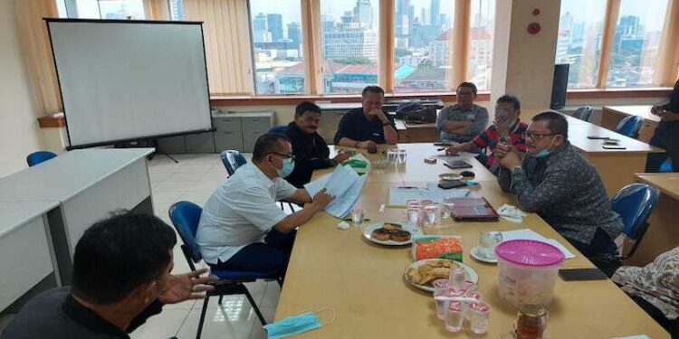 Golf Piala PWI Jaya, Hadiah Mobil untuk Hole in One