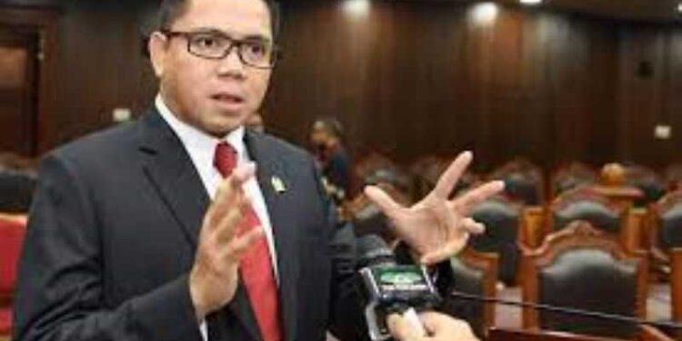 Komisi III DPR RI Berikan Bantuan Untuk Korban Erupsi Gunung Semeru