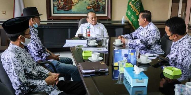 Forum Honorer PGRI Jatim Minta Formasi Pengangkatan ASN PPPK Sesuai Kondisi Real Daerah