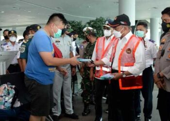 Menko PMK: Penumpang Harus Miliki Sertifikat Vaksin 2