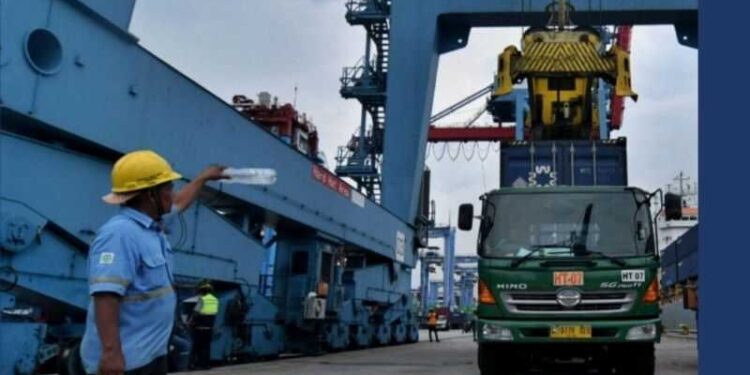 Koperasi TKBM Penyebab Tingginya Biaya Logistik Pelabuhan? Ini Faktanya