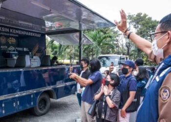 Sandiaga Harapkan Mobil Geber Percepat Vaksinasi