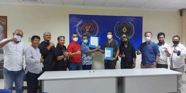 Roy Jeconiah jadi Juri Lomba Karaoke dan Akustik PWI Jaya-Gudang Coffee