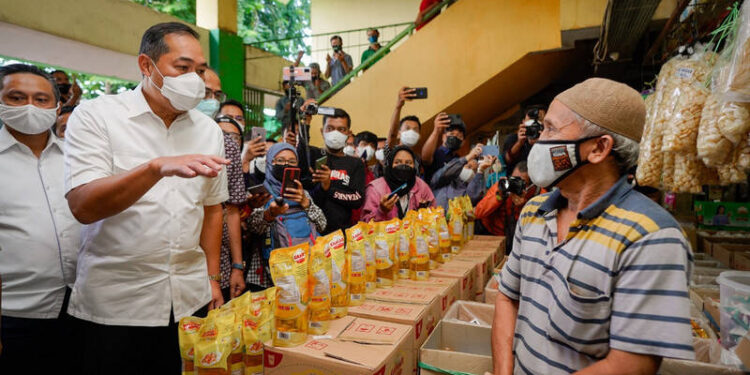 Mendag Pastikan HET Minyak Goreng Berlaku Efektif di Pasar Rakyat dalam 3-4 Hari ke Depan