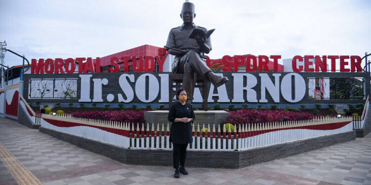 Puan Resmikan Monumen Soekarno di Morotai