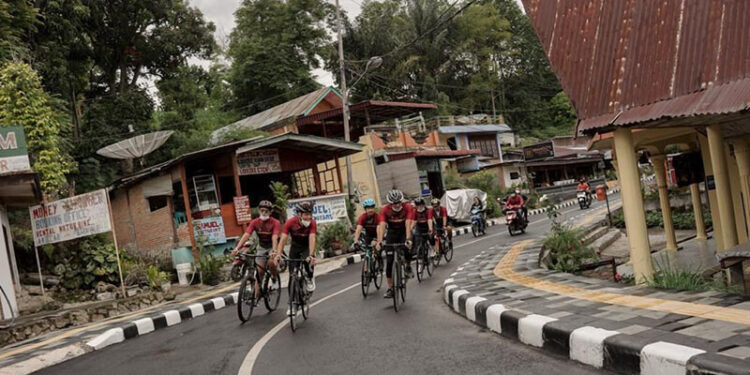 Selain F1 Boat Race, Sandiaga Uno Juga Gagas Tour de Danau Toba