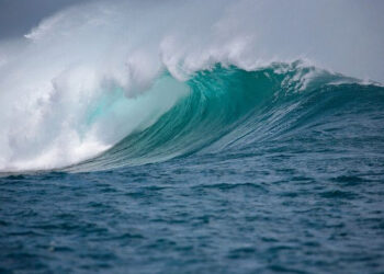 BMKG Keluarkan Peringatan Dini Gelombang Tinggi Hingga 4 Meter pada 12-14 Maret