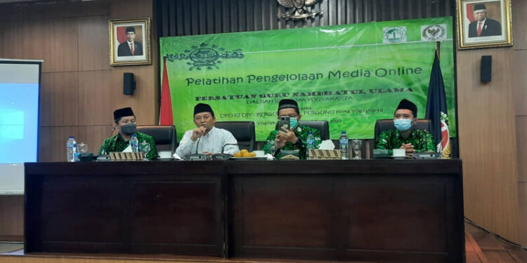 DPD RI Ingatkan Peran Guru Dapat Tergantikan oleh Media Online