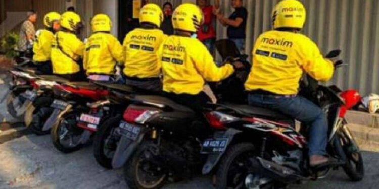 Tak Hanya Invasi Ukraina, Disaat Bersamaan Rusia ‘Serang’ Ojol Indonesia, Gojek dan Grab Terancam!