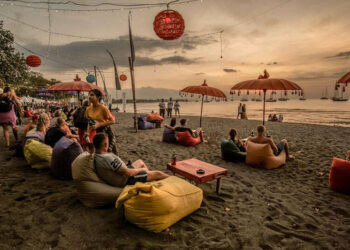 Turis Asing Masuk Bali Bebas Karantina Mulai 7 Maret 2022