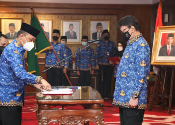 Tjahjo Kumulo Kukuhkan Kembali Dirjen Dukcapil Kemendagri Jadi Ketua Umum Korpri