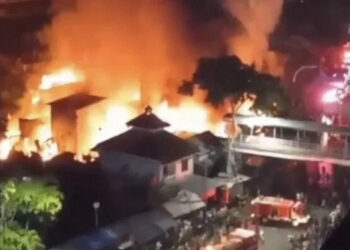 Pasar Gembrong Terbakar Hebat, 400 Rumah dan Toko Ludes Dilalap si Jago Api