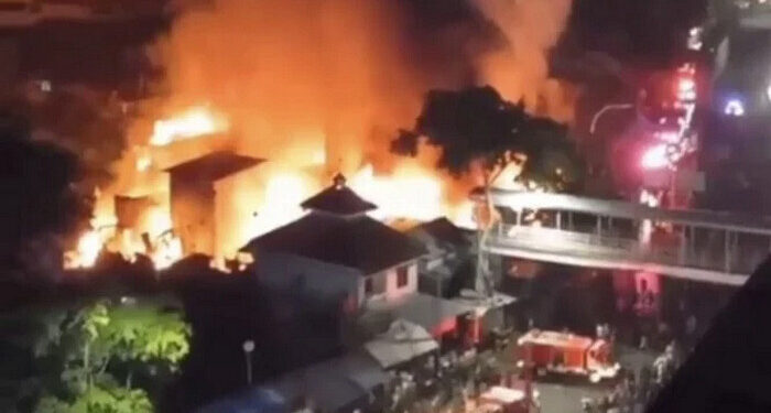 Pasar Gembrong Terbakar Hebat, 400 Rumah dan Toko Ludes Dilalap si Jago Api