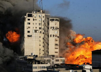 Israel Kembali Bombardir Gaza Serang Kantong Hamas dan Situs di Khan Yunis